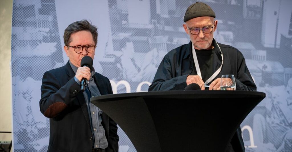 Journalism as a passion and the art of breaking down walls