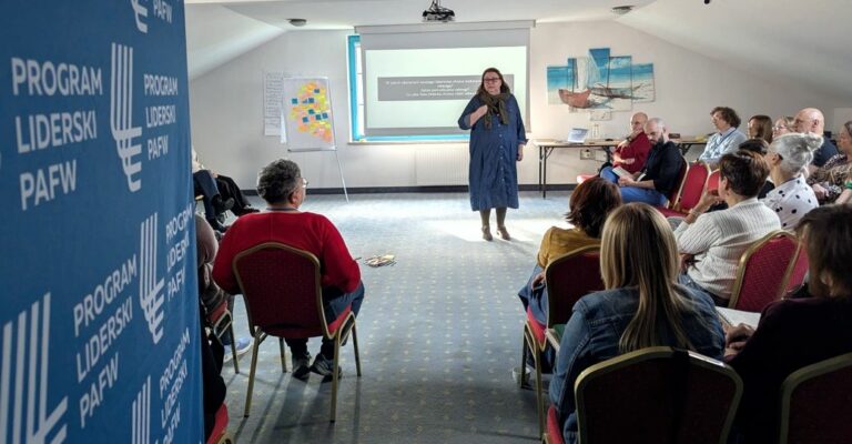 Working with people, or how to strengthen teams