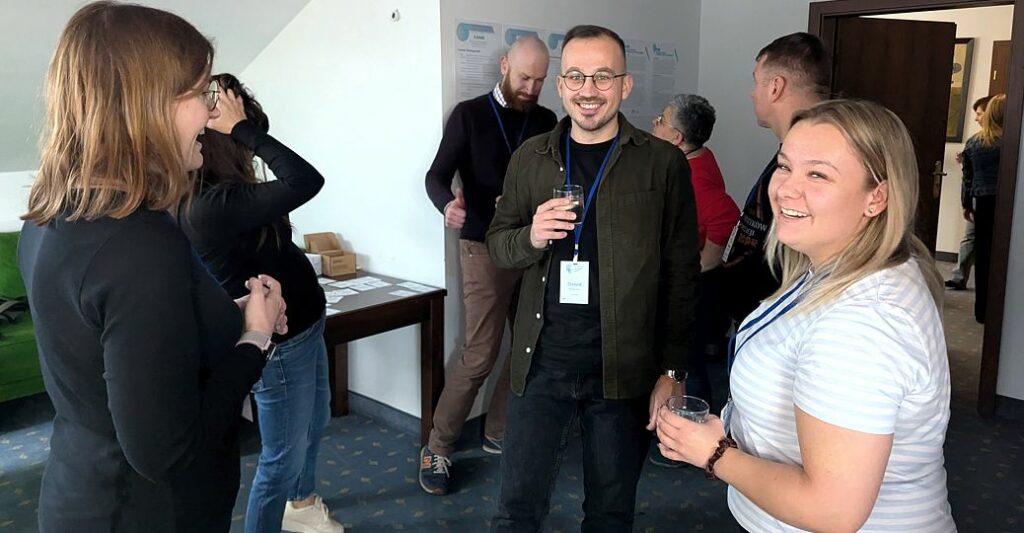 Working with people, or how to strengthen teams