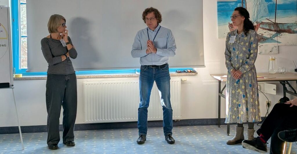 Working with people, or how to strengthen teams