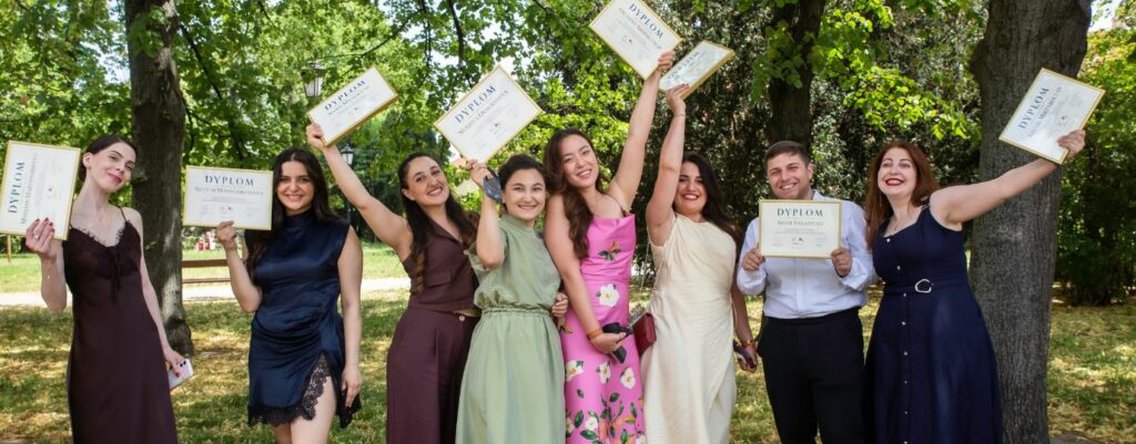 Diplomas For Graduates of The 26th Round Of Lane Kirkland Scholarship Program.