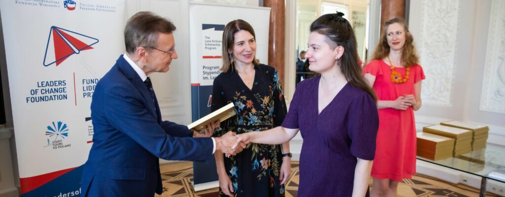 Diplomas For Graduates of The 26th Round Of Lane Kirkland Scholarship Program.